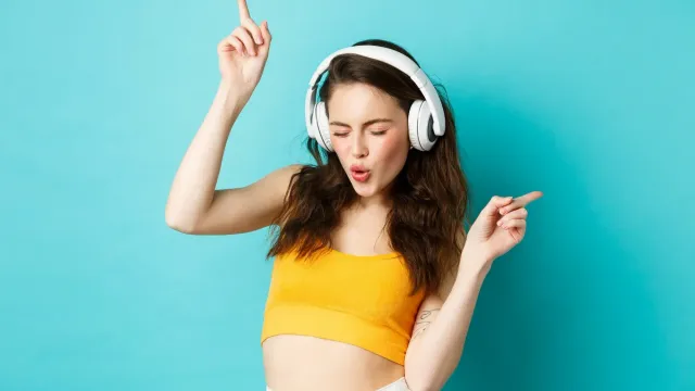 Стало известно, почему люди могут ощущать «мурашки» от стихов и музыки