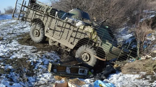 Появились кадры участка дороги Артемовск-Часов Яр с большим количеством уничтоженной техники ВСУ