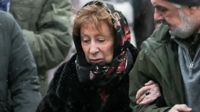 Лия Ахеджакова поразила своим поведением присутствующих на похоронах Инны Чуриковой