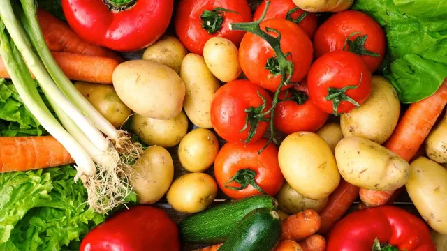 Врач объяснил, почему стоит отдавать предпочтение простым овощам