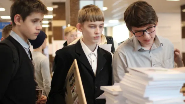 Горячая новость | 81% молодых россиян готовы начать карьеру с непрестижных должностей