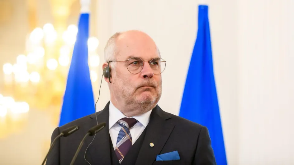 Yle: Президент Эстонии Карис пригрозил России поставлением на колени