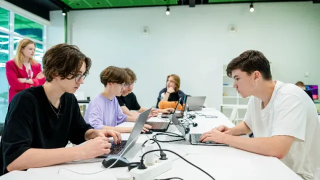 Российские школьники создали "виртуального доктора" для помощи терапевтам