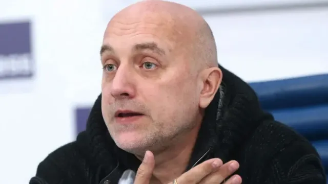 Захар Прилепин поддержал солиста группы «Звери» после выступления на Донбассе