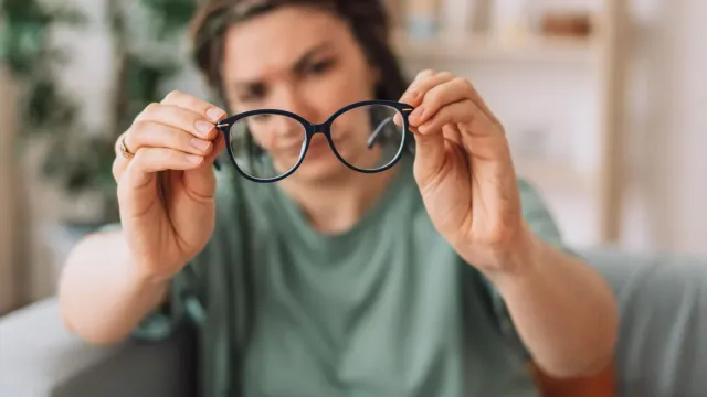 Россиянам рассказали, как зрение связано с психикой