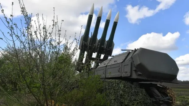 РВ: Расчёты ЗРК «Бук» ВС РФ защищают Запорожскую область от атак ВС Украины с воздуха
