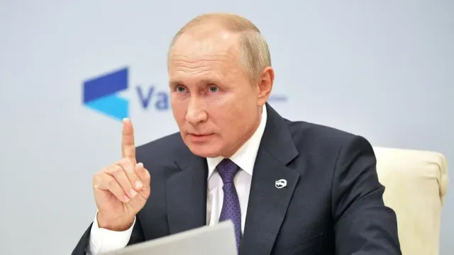 Путин заявил, что на большей части территории России положен новый асфальт