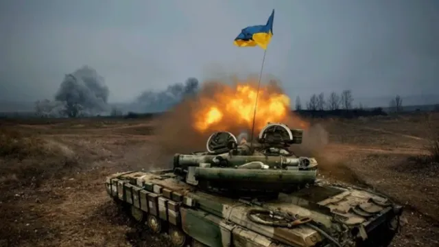 "РВ": Командование ВС Украины бросило танки в контрнаступление под Авдеевкой