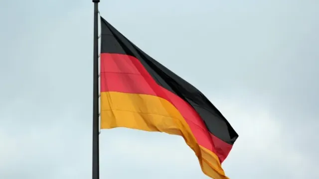 В Германии заявили, что ФРГ имеет право вмешаться в конфликт на Украине