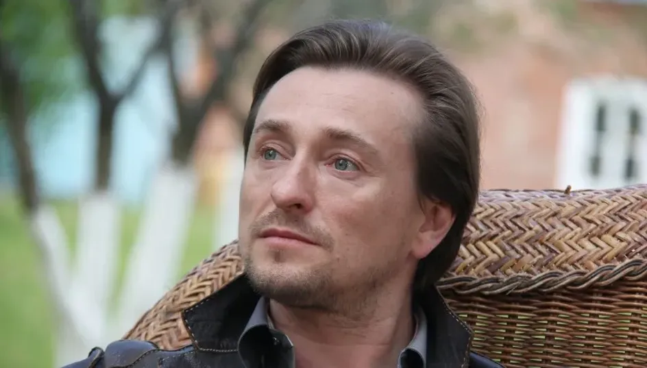 Актёр Сергей Безруков рассказал интересный факт о связи сериала «Бригада» с его личной жизнью