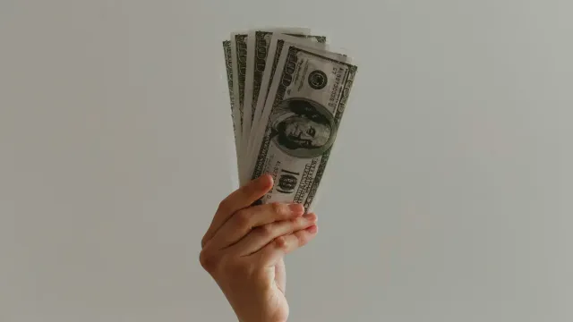 Эксперт назвала главные условия для переработок среди зумеров