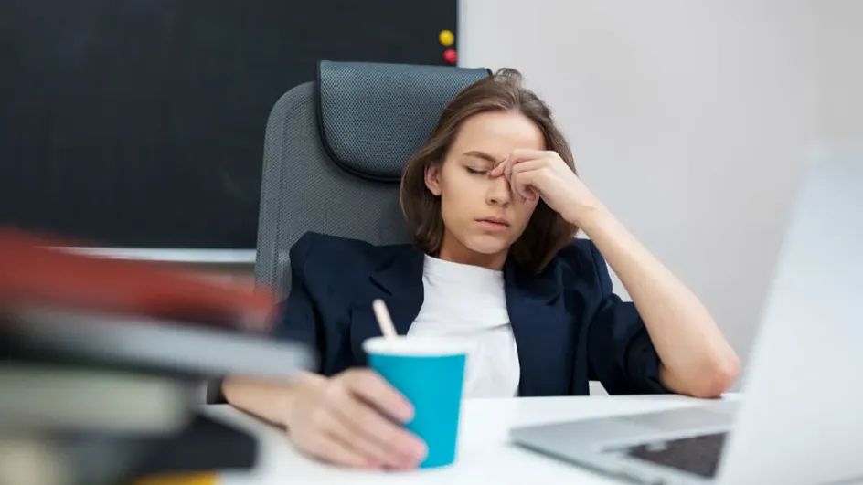 Ученые выяснили, почему мозг «выключается», когда мы устаем Ученые выяснили, почему мозг «выключается», когда мы устаем