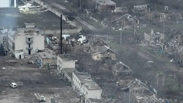 RusVesna: Боевики ВСУ показали панораму боёв за Бахмут с высоты птичьего полёта