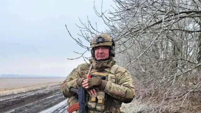 Врач-травматолог оценил опасность огнестрельного ранения Дмитрия Рогозина