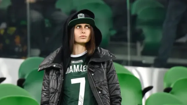 Жена футболиста Мамаева высмеяла Викторию Боню после ее пластики в США