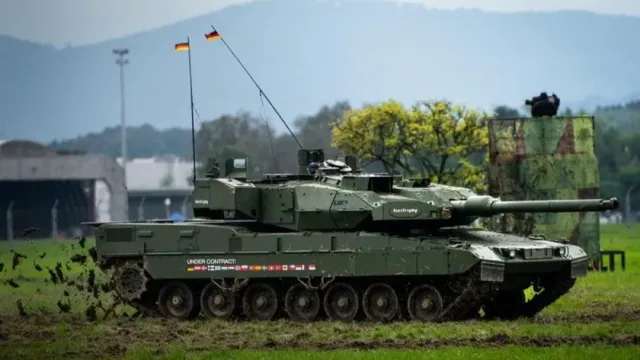 "Царьград": Офицер из РФ в НАТО раскрыл слабые стороны немецких танков Leopard в зоне СВО