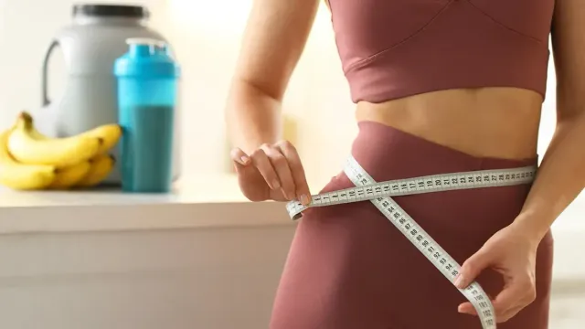 Названы две простые привычки, которые помогают надолго снизить вес