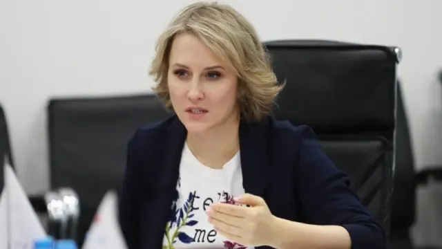 МК: Уехавшая из России Анастасия Татулова угрожала расправой журналистке РБК