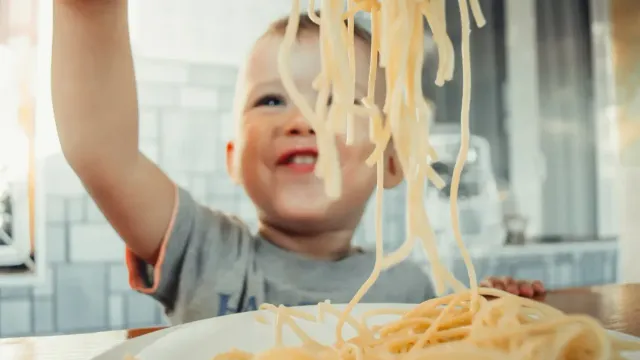 Врачи нашли полезное свойство несвежих макарон