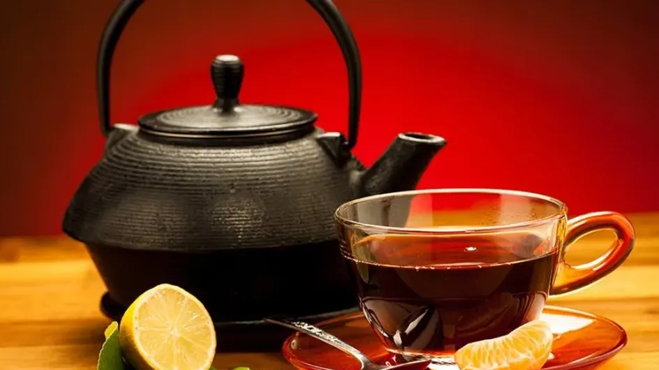 Американский диетолог перечислил риски для здоровья, связанные с употреблением чёрного чая