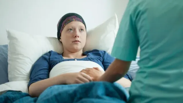 Малышева: Российские врачи создают органы для лечения больных с неоперабельным раком