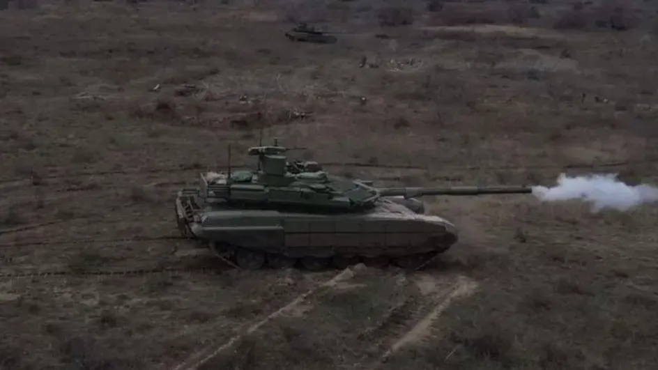 Появилось видео уничтожения танка ВСУ высокоточным артиллерийским боеприпасом