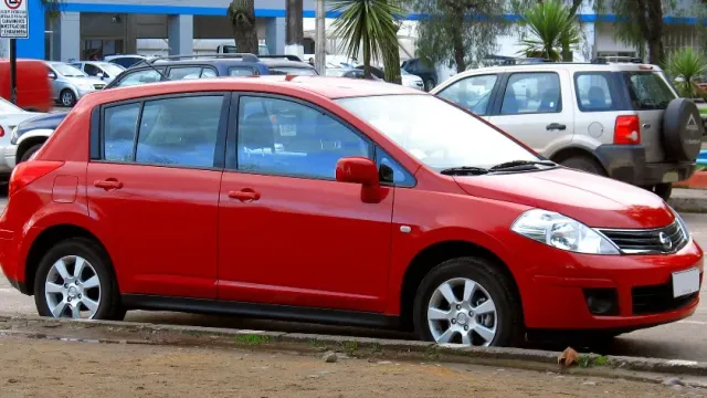 12-летний Nissan Tiida назван беспроблемной иномаркой по цене «Лады Калины»