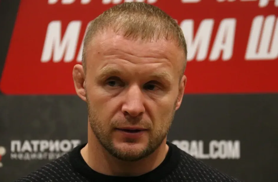 Боец Александр Шлеменко дал ответ на выпад Маги Исмаилова перед боем Боец Александр Шлеменко дал ответ на выпад Маги Исмаилова перед боем