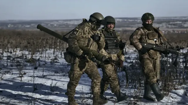 Командующий Сухопутными войсками ВСУ Александр Сырский приехал в Бахмут