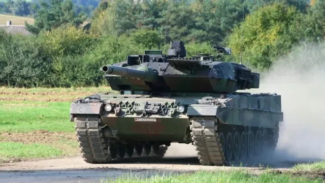 Military Watch: западные танки не смогут воевать на Донбассе из-за характеристик