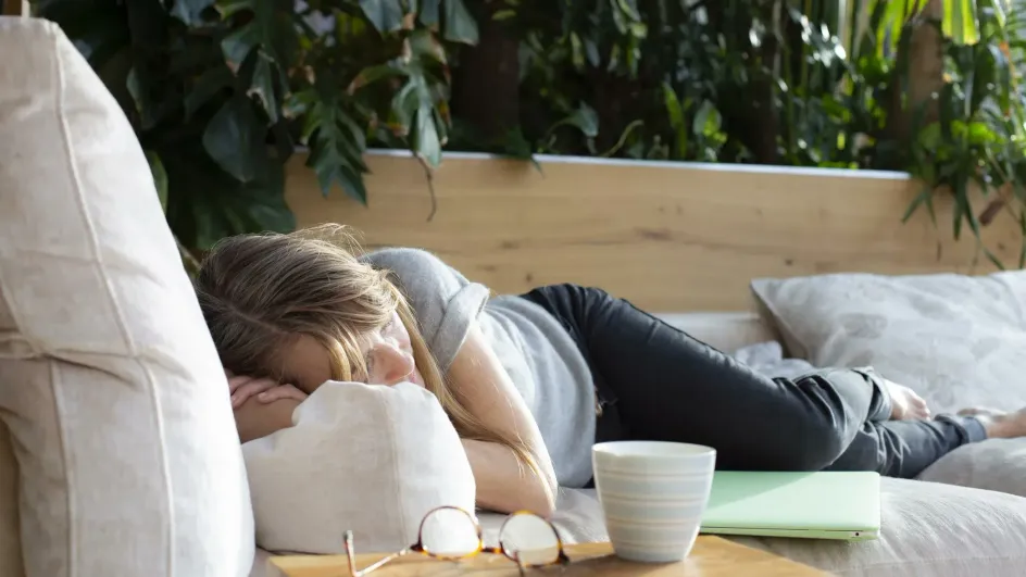 Россиянам рассказали, можно ли принимать мелатонин без контроля врача