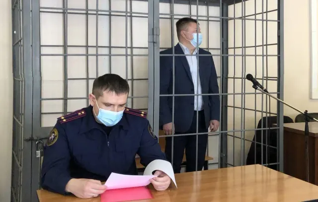 Экс-министр здравоохранения Алтая и его помощник получили по десять лет тюрьмы за взятки
