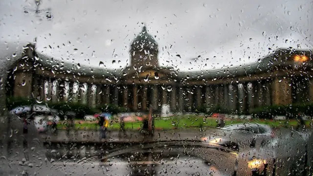 После теплого периода в северной столице России ожидаются дожди