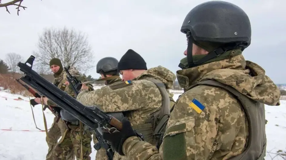 СП: ВСУ специально сдают Соледар, чтобы перехитрить русских