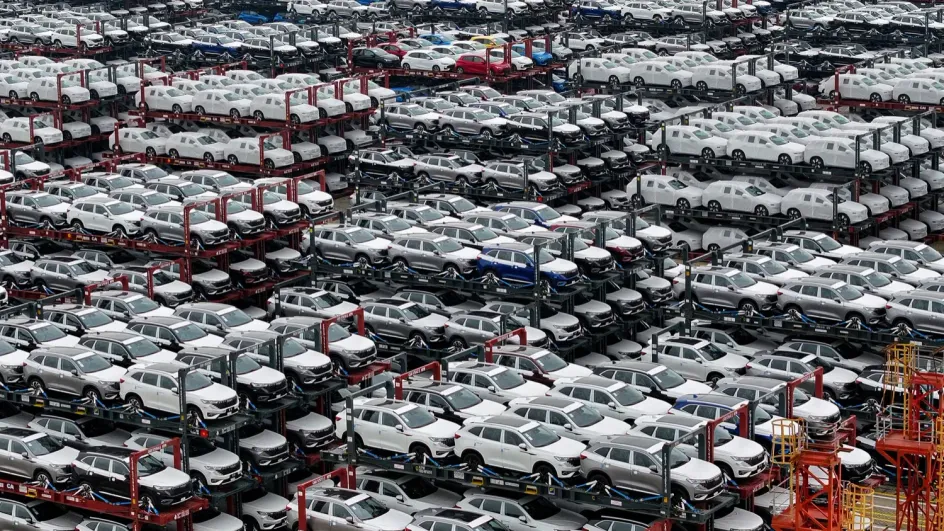 На рынке РФ скопилось полмиллиона непроданных автомобилей