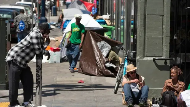 DM: бездомных выгоняют с улиц Сан-Франциско перед началом саммита АТЭС