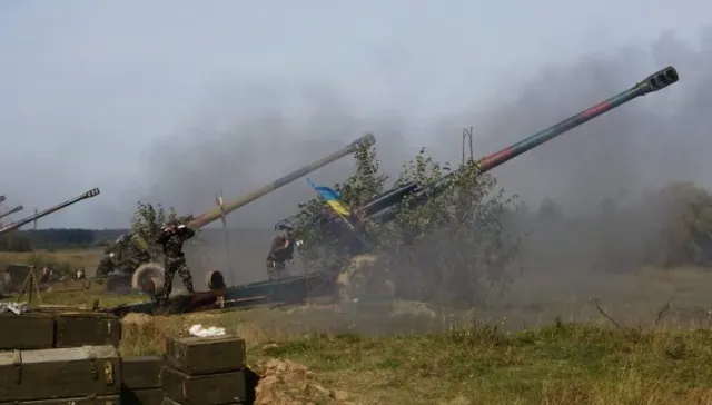 РВ: Боевики ВСУ обрушивают смертоносные удары по Донецку из оружия НАТО, есть жертвы