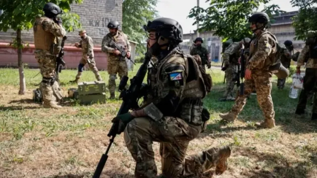 ТАСС: На Украину под видом наемников едут бойцы спецподразделений Запада
