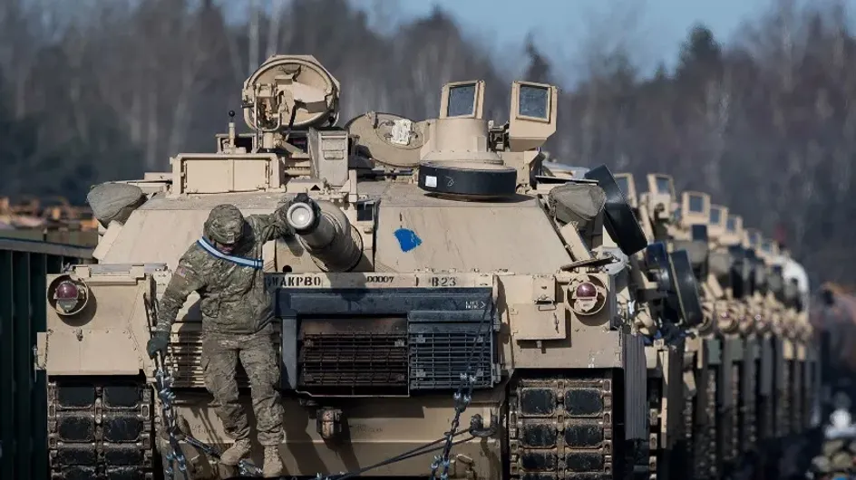 РВ: ВСУ впервые показали состав бронетехники НАТО с танками Leopard и бронемашинами США