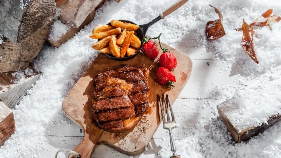 Эксперт рассказал, почему зимой нас часто тянет на углеводы Эксперт рассказал, почему зимой нас часто тянет на углеводы