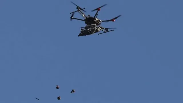 "РВ": ВСУ перед наступлением начали охоту за российской техникой с помощью огромных дронов
