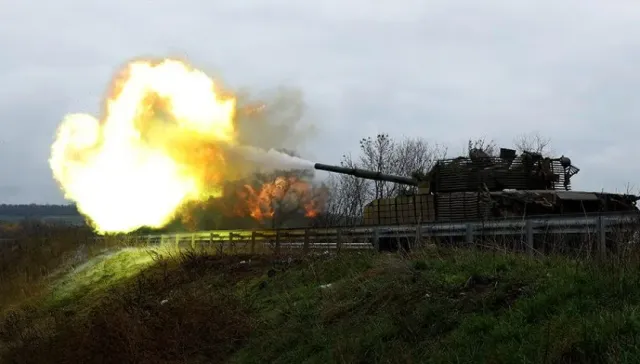 РВ: Российские военнослужащие уничтожили танк ВС Украины на Лиманском направлении