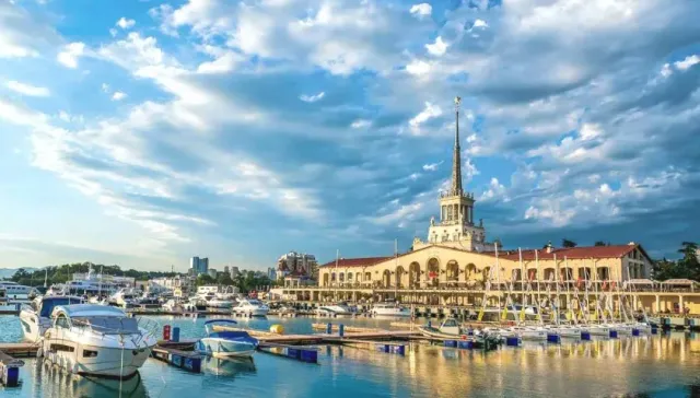 Выбор туриста: Топ-10 самых популярных городов России для отдыха в октябре