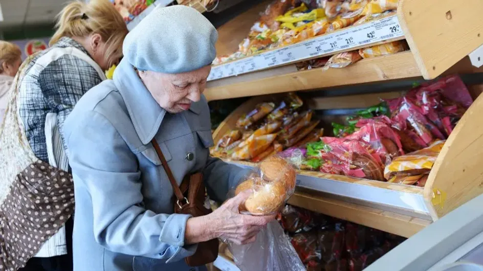 СП: У граждан России не хватает денег на продукты питания. Магазины забили тревогу