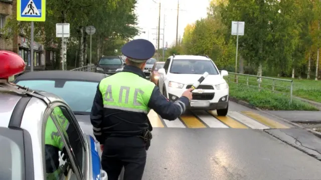 В России водителей с 1 сентября штрафуют за новые неисправности автомобилей