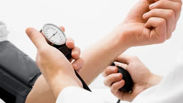 Россиянам рассказали, как избавиться от гипертонии без таблеток