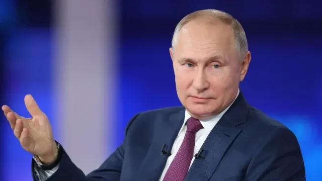 Владимир Путин рассказал, как едва не попал в авиакатастрофу