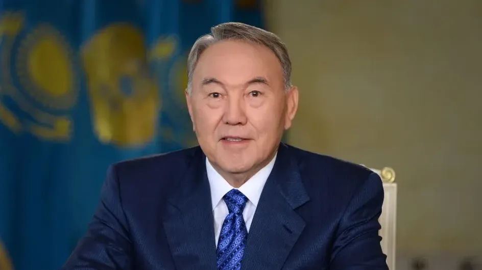 Экс-президент Казахстана Нурсултан Назарбаев госпитализирован, ему предстоит операция на сердце