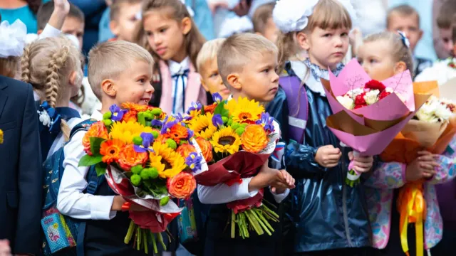 В РФ ко дню знаний открыли более 1,3 тысячи новых школ