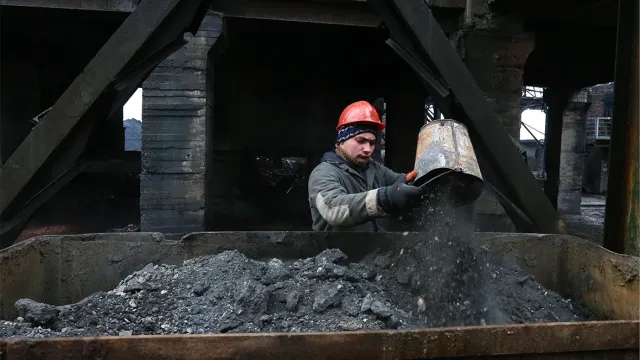 Минэнерго РФ планирует инвестиции в угольные шахты ДНР и ЛНР на 25 млрд рублей